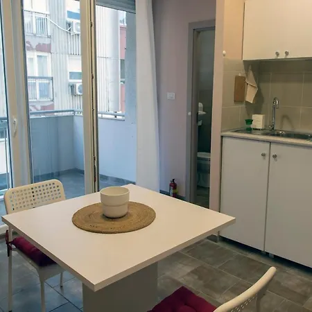 Anrora 2 Apartament Belgrad